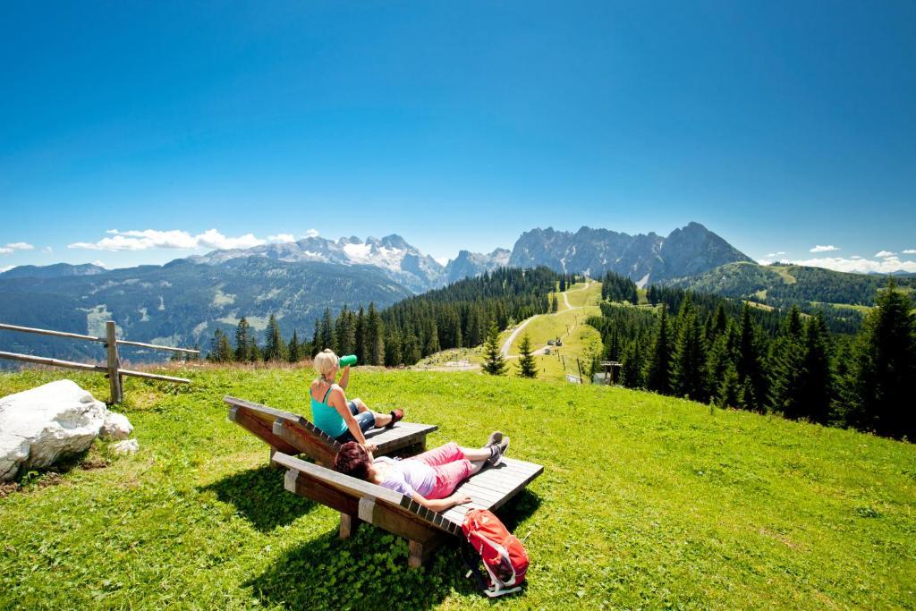 Dachstein West Gmbh-kirchenwirt Russbach 3* Russbach am Pass Gschütt